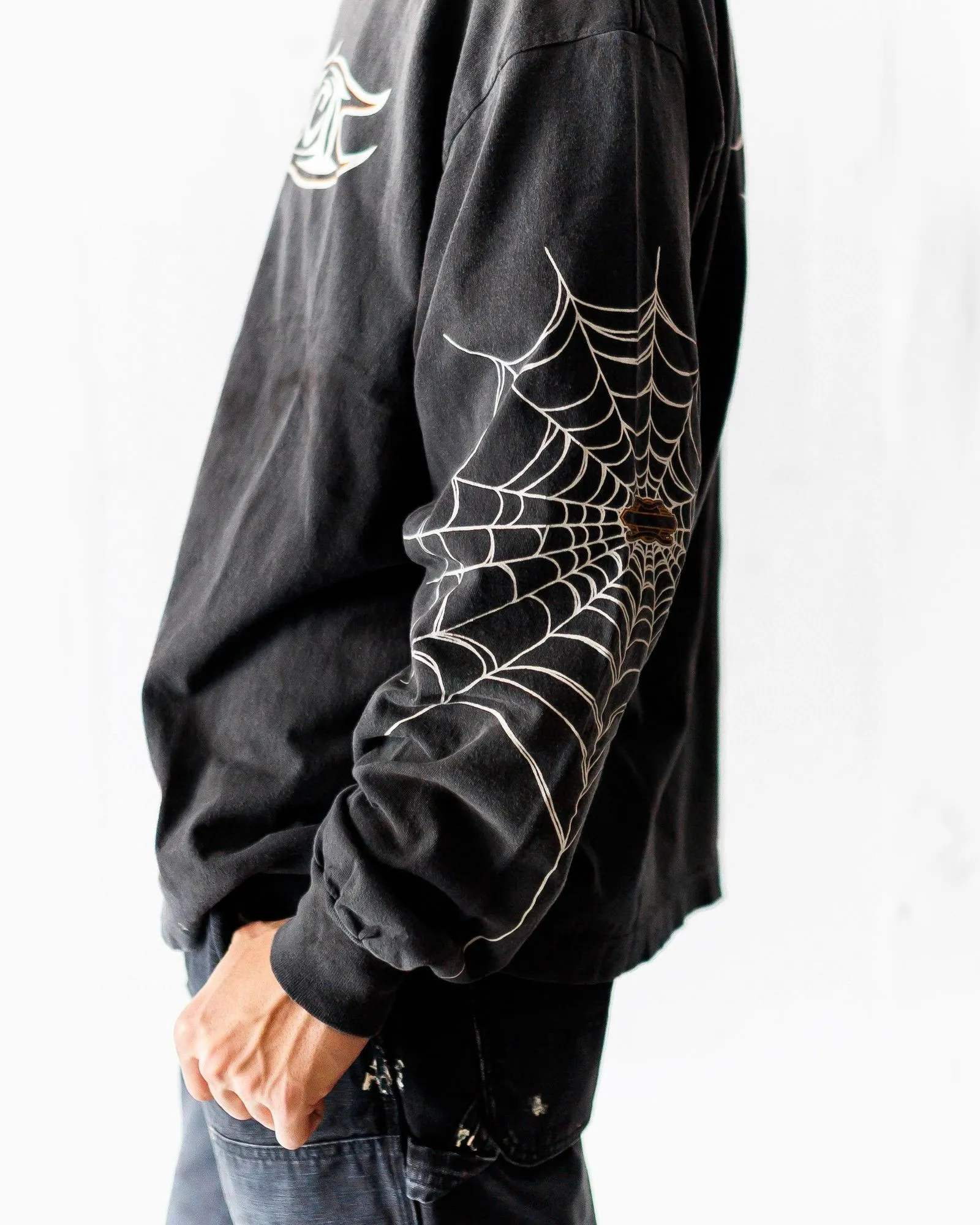 SAINT Mxxxxxx × TEFLON DISCO ML_LS TEE/INSANITY/BLK Spider Web INSANITY Distressed Long Sleeves Washed Black S-XL Ready-to-wear Assute dyeing Maliu water spray fading treatment Customized TEFLON DISCO co-branded accessories Hand-splashed ink Wormhole fraying treatment Authentic level printing process